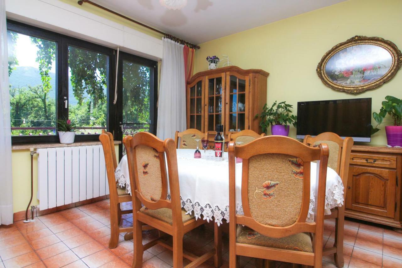 Apartament Green Valley Омиш Экстерьер фото