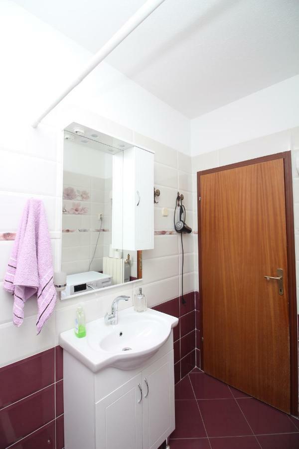 Apartament Green Valley Омиш Экстерьер фото